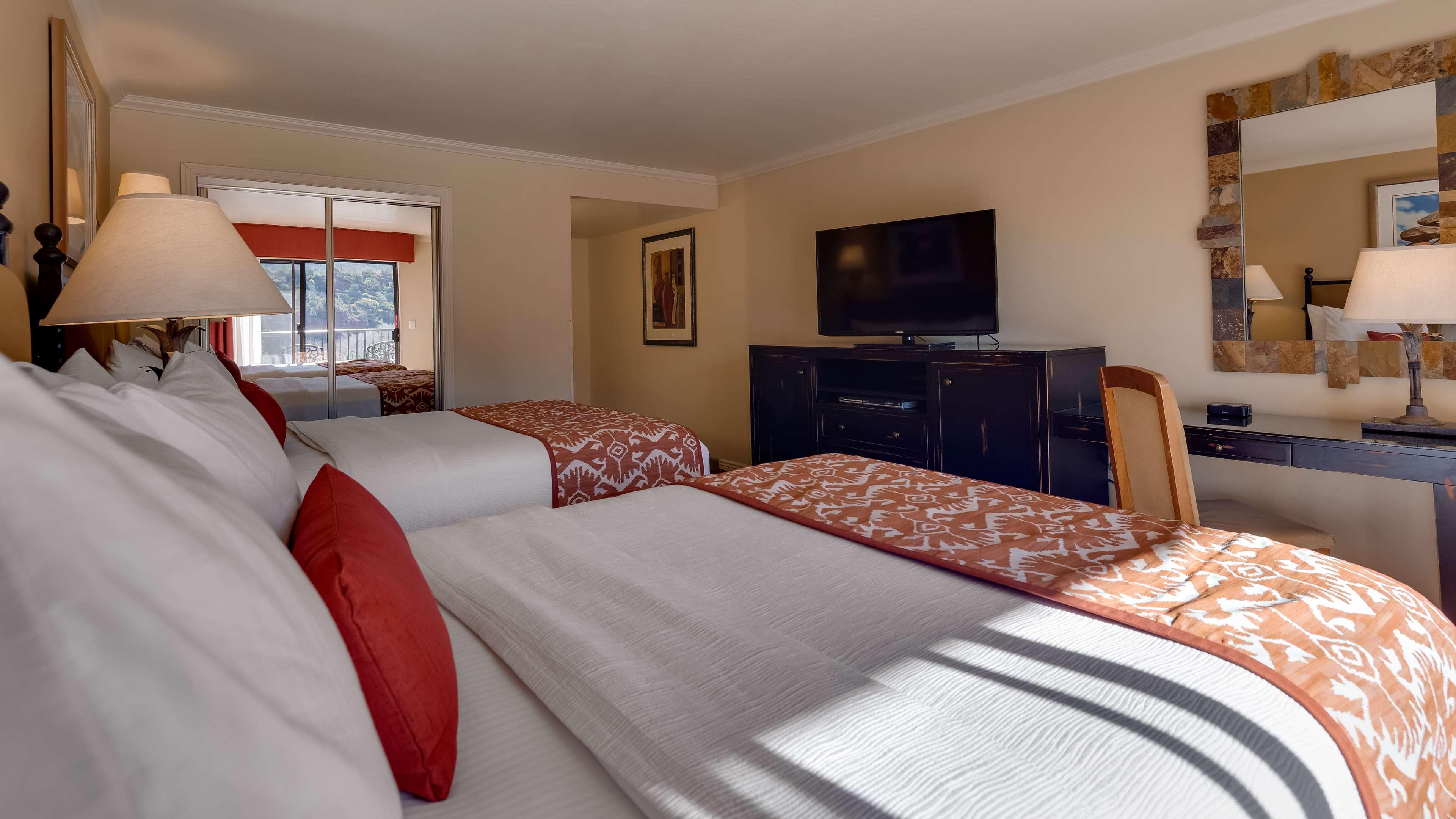Best Western Plus Arroyo Roble Hotel & Creekside Villas Седона Екстериор снимка