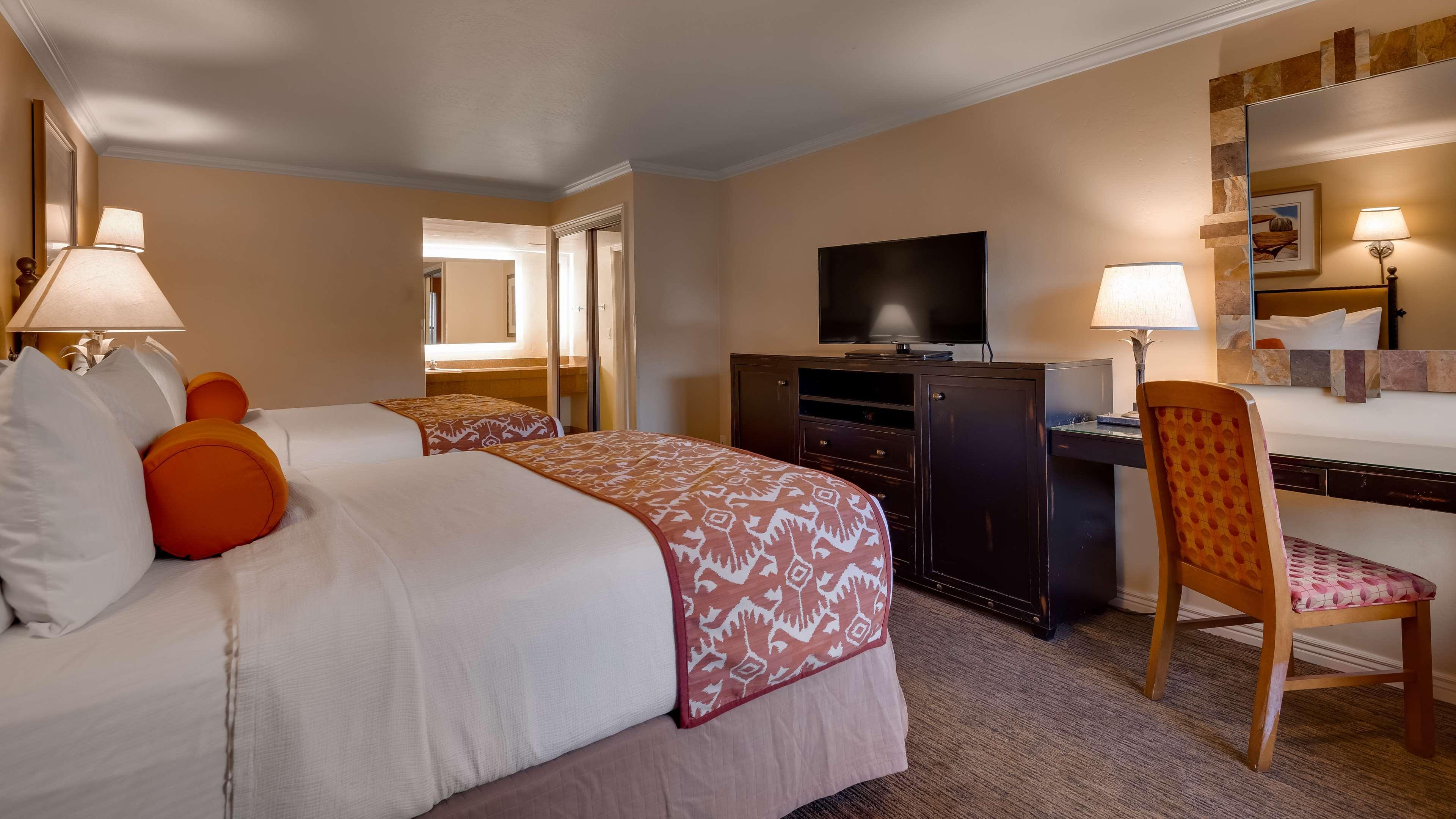 Best Western Plus Arroyo Roble Hotel & Creekside Villas Седона Екстериор снимка