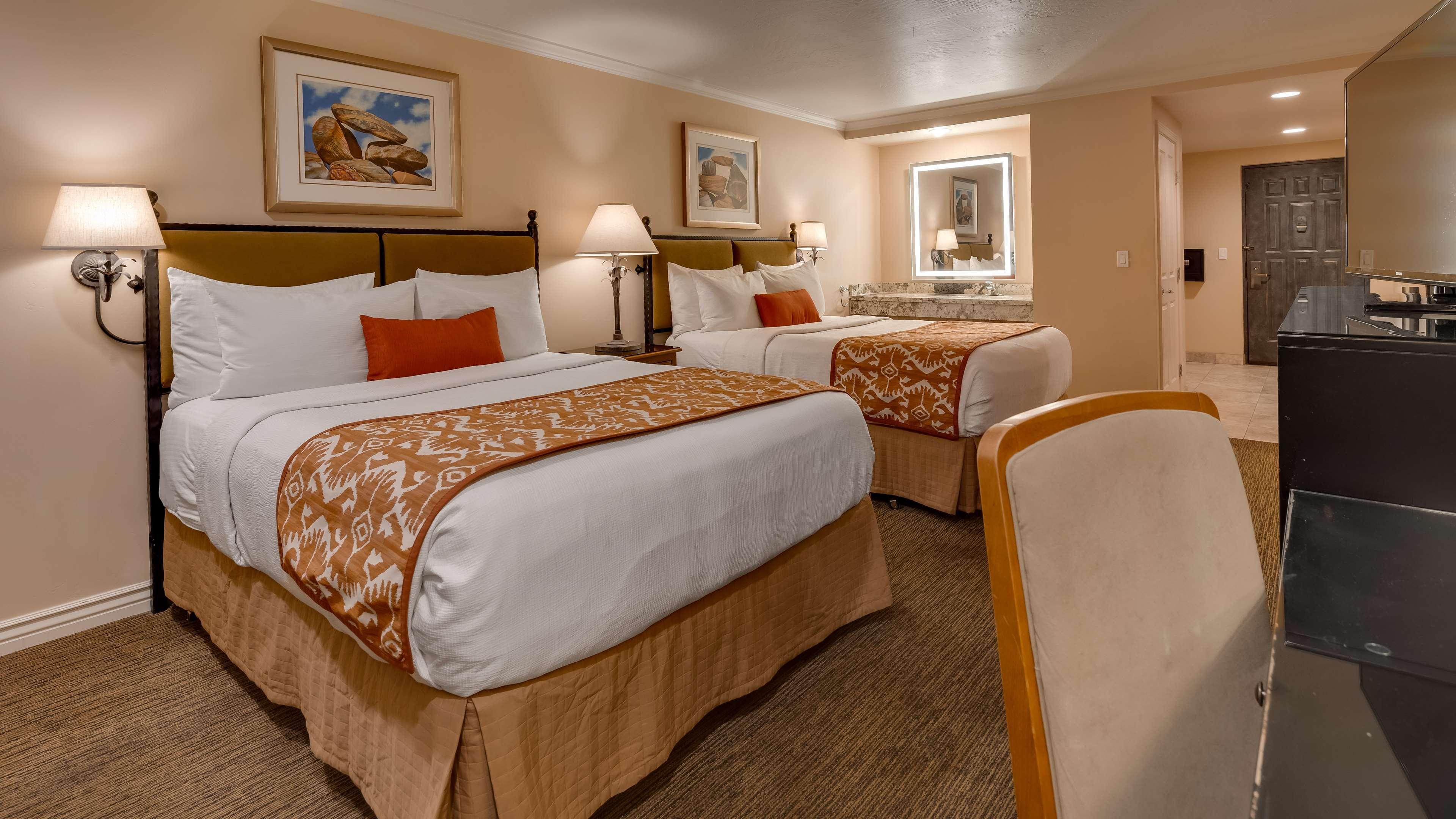 Best Western Plus Arroyo Roble Hotel & Creekside Villas Седона Екстериор снимка