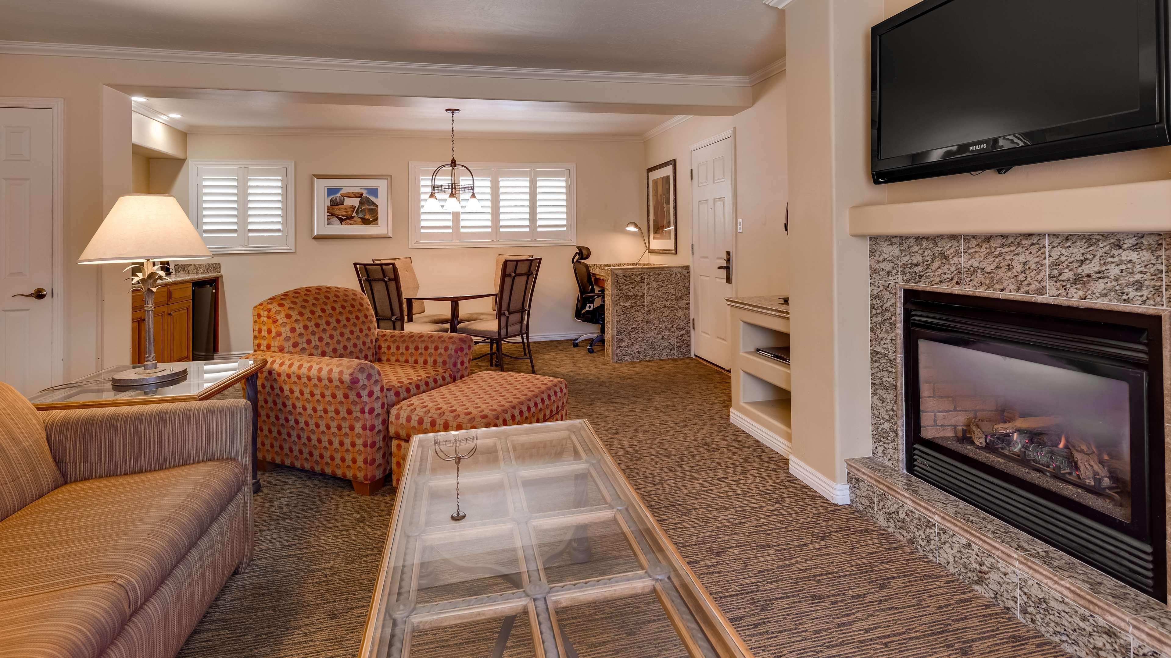 Best Western Plus Arroyo Roble Hotel & Creekside Villas Седона Екстериор снимка